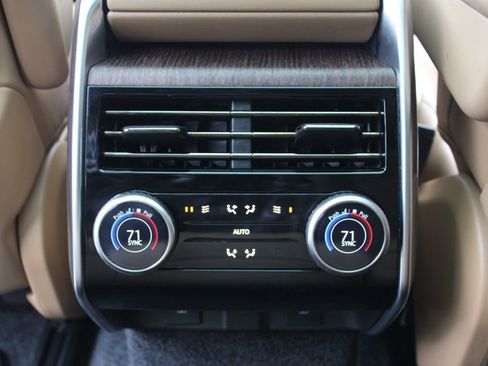 Used 2023 Land Rover Range Rover SE AWD/4WD image 31