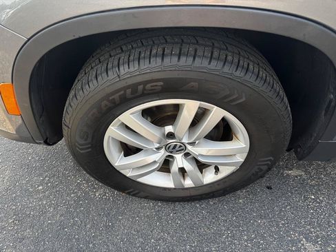 Used 2016 Volkswagen Tiguan S FWD image 2