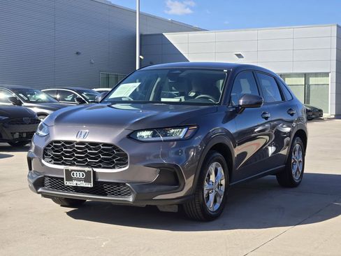 Used 2023 Honda HR-V LX image 4