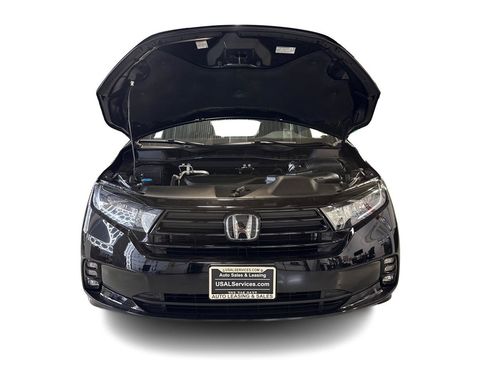 Used 2023 Honda Odyssey Sport image 13