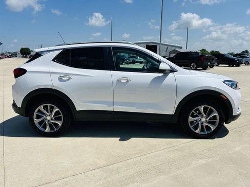 Used 2021 Buick Encore GX Select w/ Advanced Technology Package AWD/4WD image 42