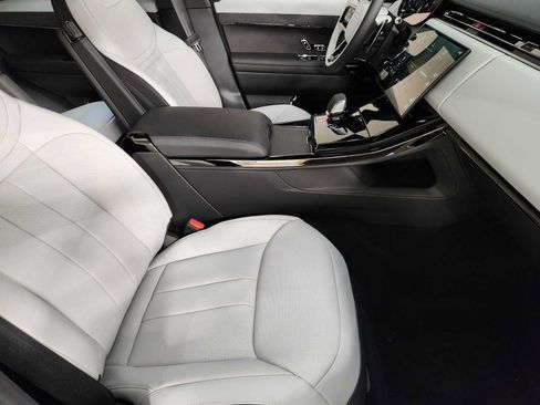 New 2026 Land Rover Range Rover Sport Dynamic SE AWD/4WD image 5