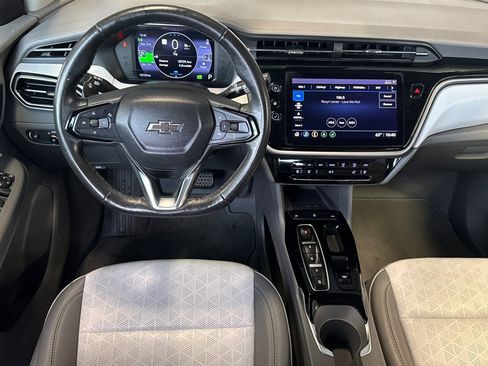 Used 2022 Chevrolet Bolt EUV Premier w/ Sun & Sound Package image 15