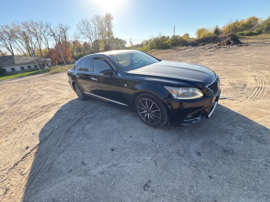 Used 2013 Lexus LS 460 AWD w/ F-Sport Pkg image 26