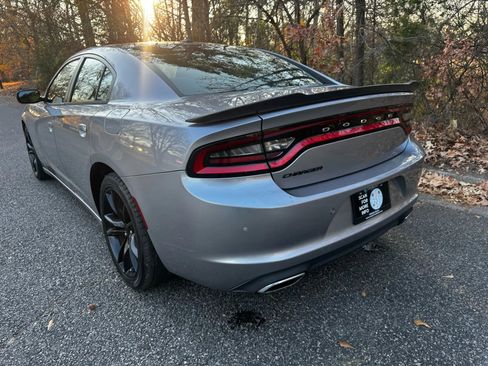 Used 2016 Dodge Charger SE w/ Blacktop Package image 6