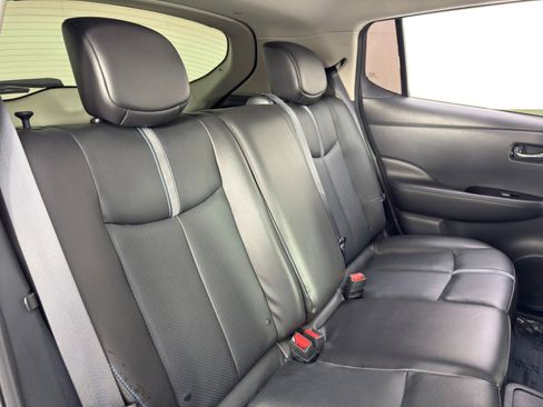 Used 2019 Nissan Leaf SL Plus w/ Protection Package image 33