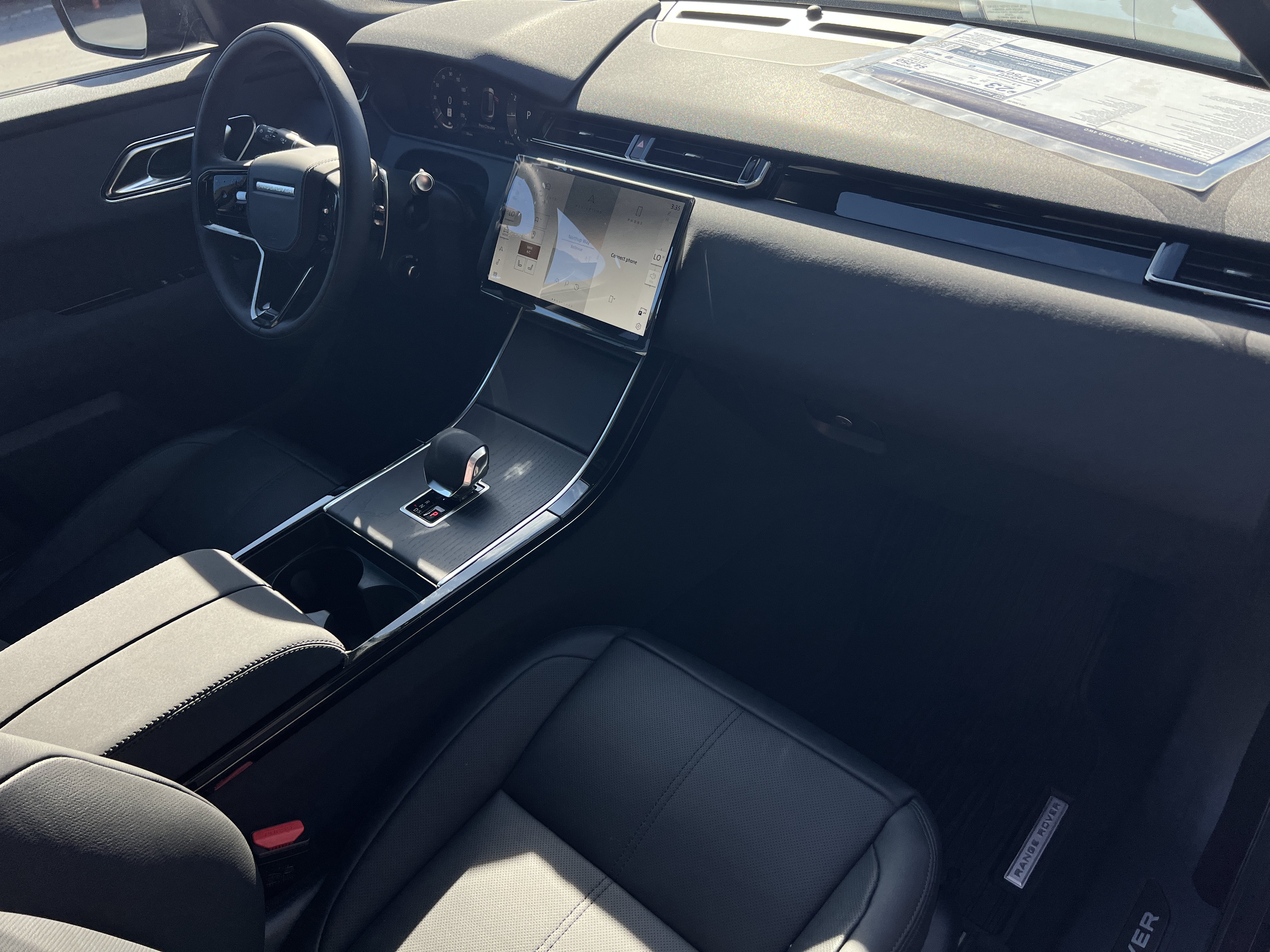 New 2025 Land Rover Range Rover Velar S AWD/4WD image 11