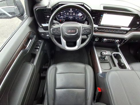 Used 2024 GMC Sierra 1500 SLT w/ SLT Convenience Package AWD/4WD image 27