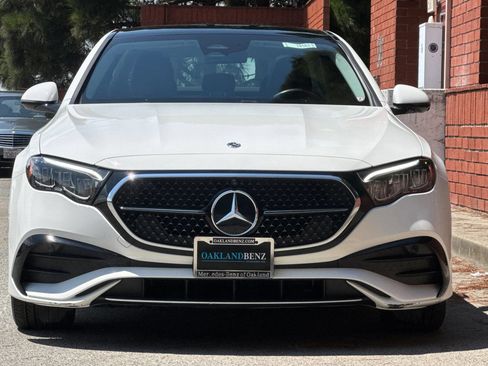 Used 2025 Mercedes-Benz E 350 4MATIC Sedan image 10