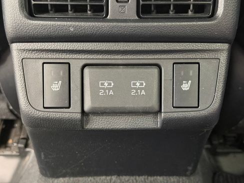 Used 2019 Subaru Outback 2.5i Limited AWD/4WD image 22
