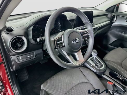 Used 2021 Kia Forte LXS FWD image 9