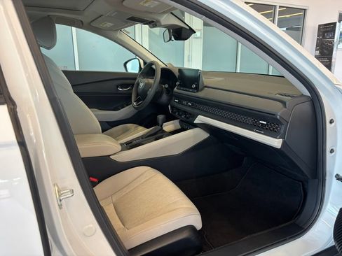 Used 2023 Honda Accord EX image 23