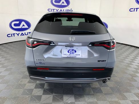 Used 2024 Honda HR-V Sport image 4