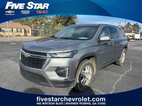 Used 2023 Chevrolet Traverse LS w/ Safety Package image 1