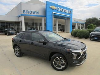 New 2026 Chevrolet Trax LT w/ Driver Confidence Package image 1