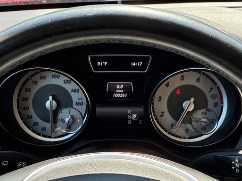 Used 2015 Mercedes-Benz GLA 250 4MATIC image 28