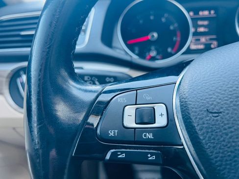 Used 2017 Volkswagen Passat 1.8T SE image 19