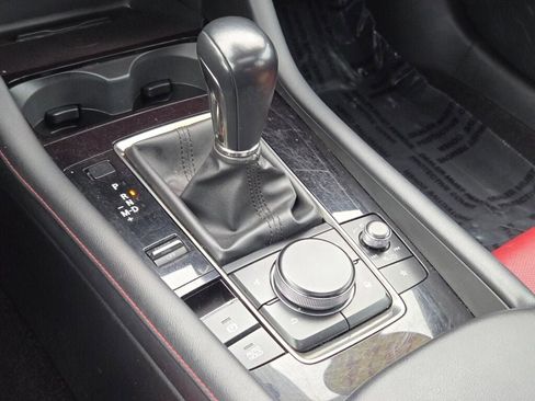 Used 2024 MAZDA MAZDA3 s image 26