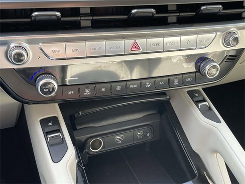 New 2025 Kia Telluride S image 39