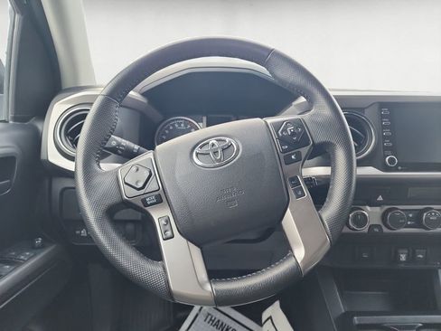 Certified 2022 Toyota Tacoma SR5 image 12