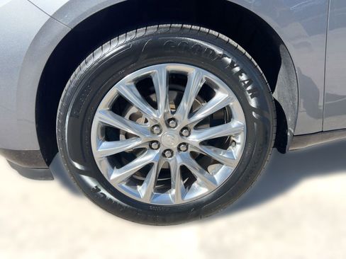 Certified 2020 Buick Enclave Essence image 11