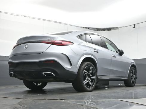 Used 2024 Mercedes-Benz GLC 300 4MATIC image 39