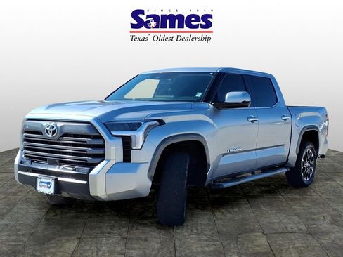 Used 2023 Toyota Tundra Limited w/ Power Package AWD/4WD image 3