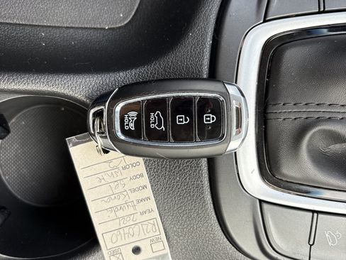 Used 2021 Hyundai Kona SEL Plus w/ Cargo Package FWD image 9