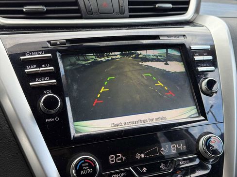 Used 2018 Nissan Murano S image 28