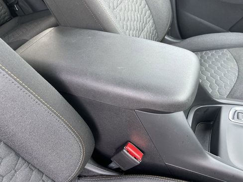 Used 2020 Chevrolet Equinox LT image 30