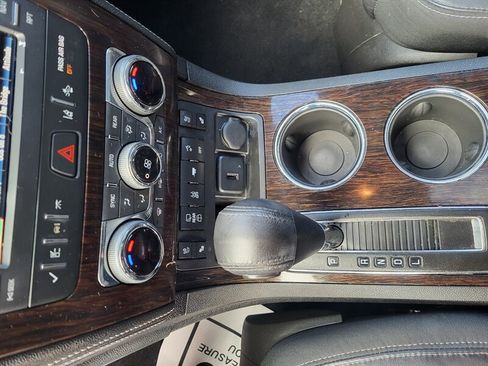 Used 2016 Chevrolet Traverse LTZ image 14