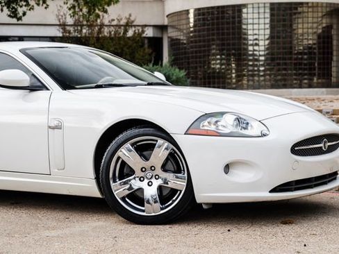 Used 2007 Jaguar XK XK image 35