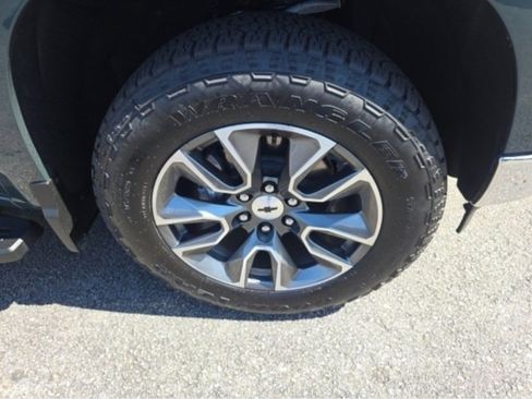 New 2025 Chevrolet Silverado 1500 LT image 9