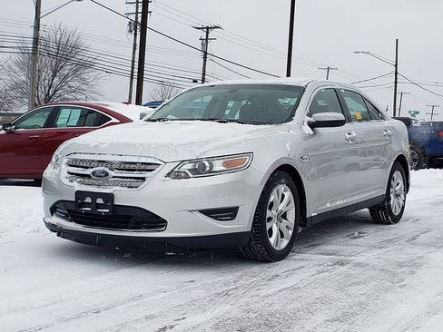 Used 2010 Ford Taurus SEL image 1
