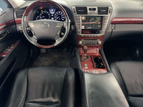 Used 2011 Lexus LS 460 image 25