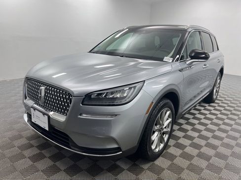 Certified 2022 Lincoln Corsair AWD w/ Premium Package image 2