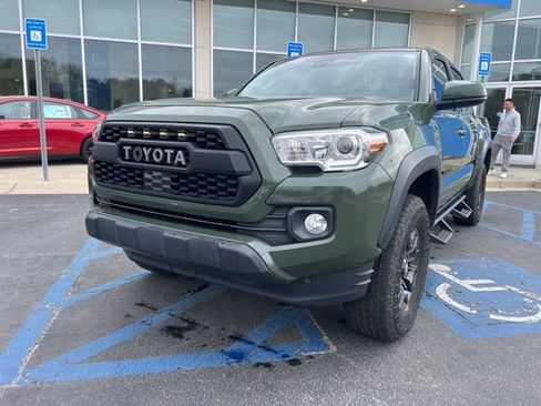 Used 2021 Toyota Tacoma SR5 w/ Trail Edition image 2