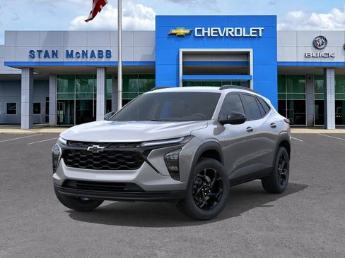 New 2026 Chevrolet Trax LT w/ Midnight Edition FWD image 6
