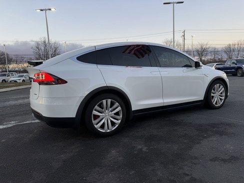 Used 2016 Tesla Model X P90D image 7