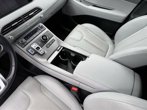 Used 2021 Hyundai Palisade SEL w/ Winter Package image 15