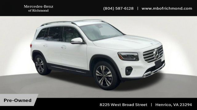 Used 2025 Mercedes-Benz GLB 250 4MATIC image 4