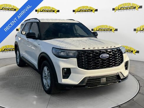 Certified 2025 Ford Explorer ST-Line w/ Premium Package image 7