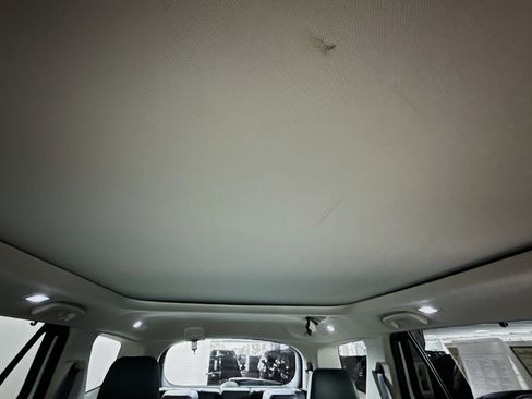 Certified 2023 Honda Pilot Touring image 27