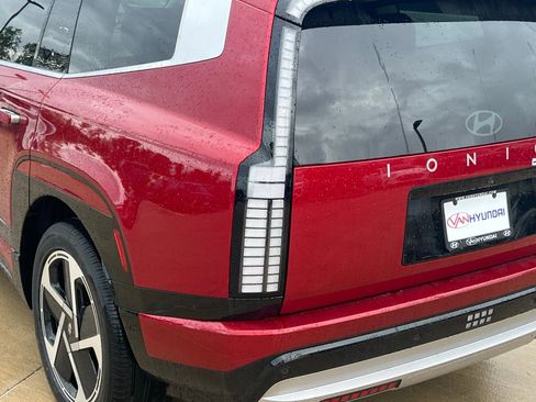 New 2026 Hyundai Ioniq 9 Limited image 12