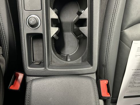 Used 2025 Audi Q3 2.0T Premium image 36