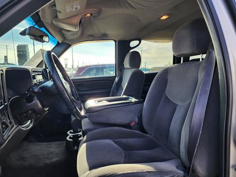 Used 2005 GMC Sierra 1500 SLE w/ Light Duty Power Package image 10