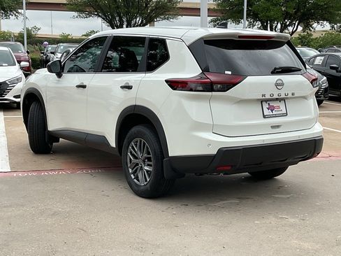 New 2025 Nissan Rogue S image 7