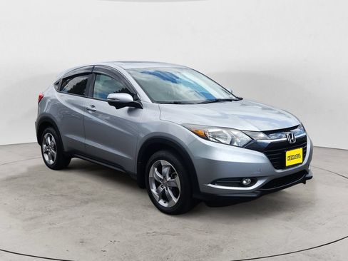 Used 2017 Honda HR-V EX image 3