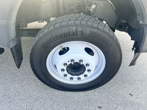 Used 2024 Ford F550 2WD Regular Cab Super Duty image 39