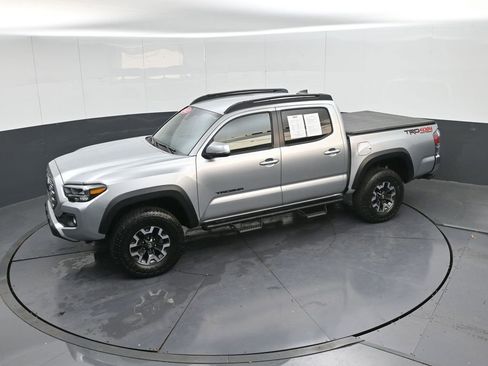 Used 2022 Toyota Tacoma TRD Off-Road image 45